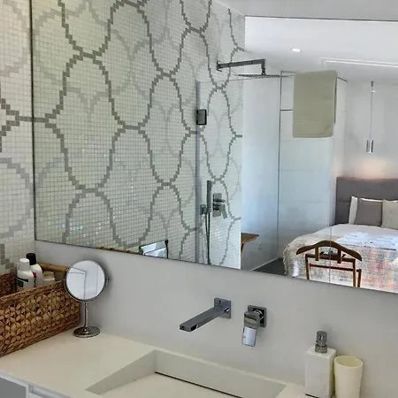 Estoril Beach House Sea View & 1Min Walk To Beach * 에수투릴