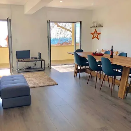 Estoril Beach House Sea View & 1Min Walk To Beach 아파트